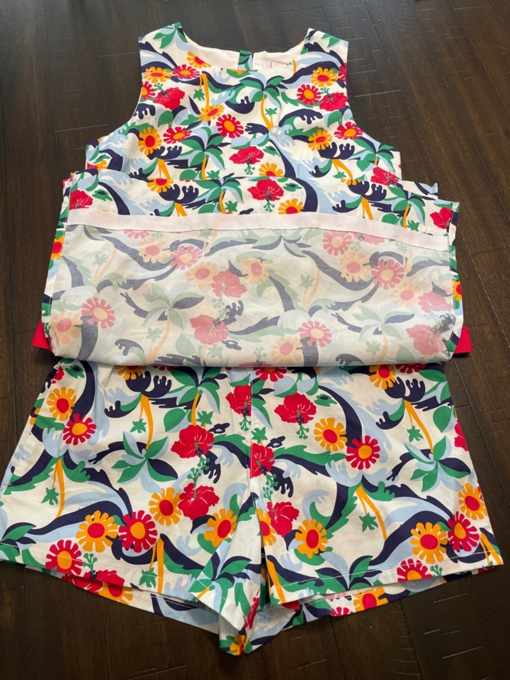 Classic Prep White Floral Shift Dress with shorts size 10 Girl - Picture 4 of 9